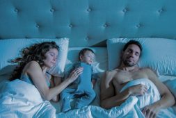 co-sleeping-with-your-kids